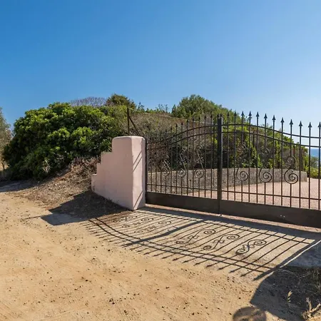 Brezza Di Geremeas * 콰르투 산텔레나