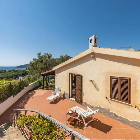 Brezza Di Geremeas Дом отдыха *