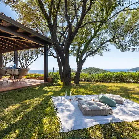 Semesterbostad Brezza Di Geremeas Quartu SantʼElena