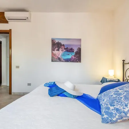 Brezza Di Geremeas * 콰르투 산텔레나