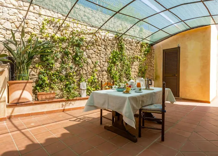 Brezza Di Geremeas, Walk To The Quartu SantʼElena